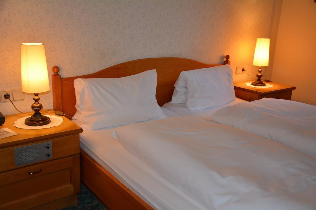 Hotel-Restaurant Fischer Bad Waltersdorf Pokój zdjęcie